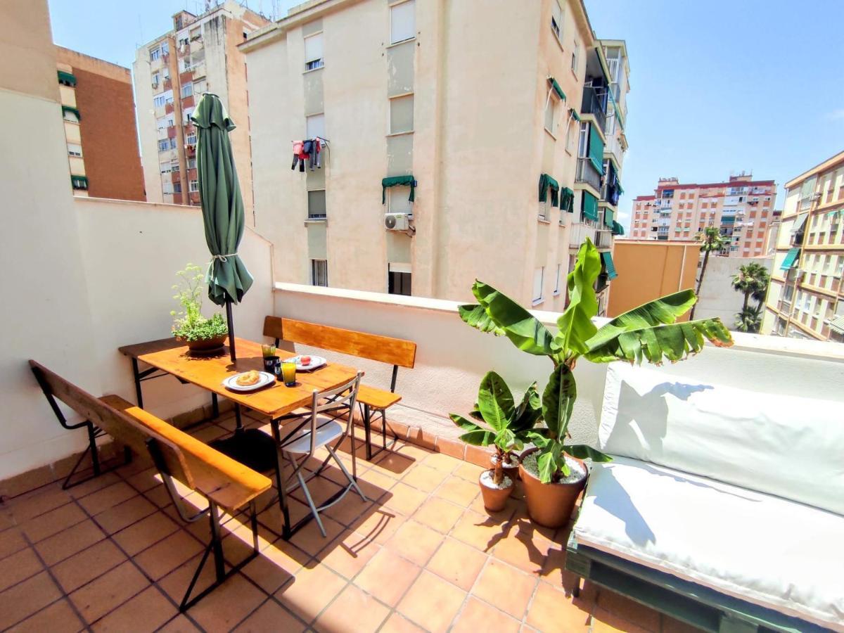 Manuela Nogales Apartments! Malaga Luaran gambar