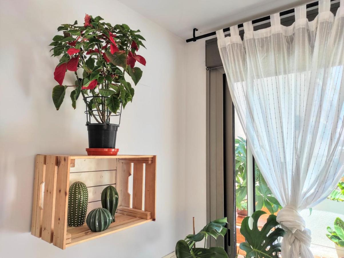 Manuela Nogales Apartments! Malaga Luaran gambar