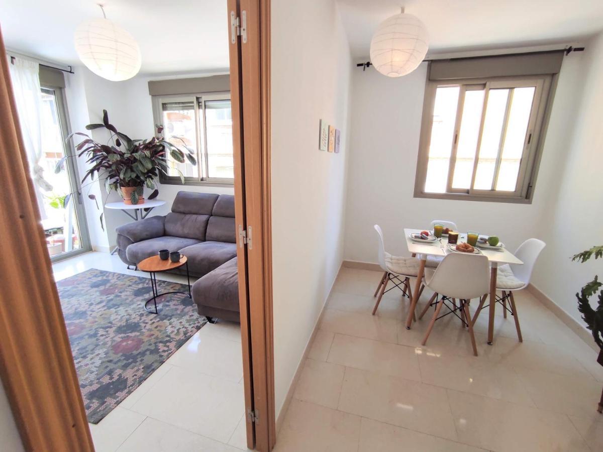 Manuela Nogales Apartments! Malaga Luaran gambar